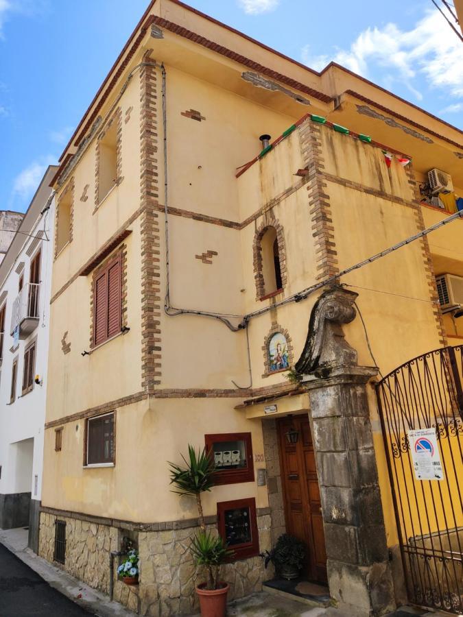 B&B Mediterranea Meta Luaran gambar