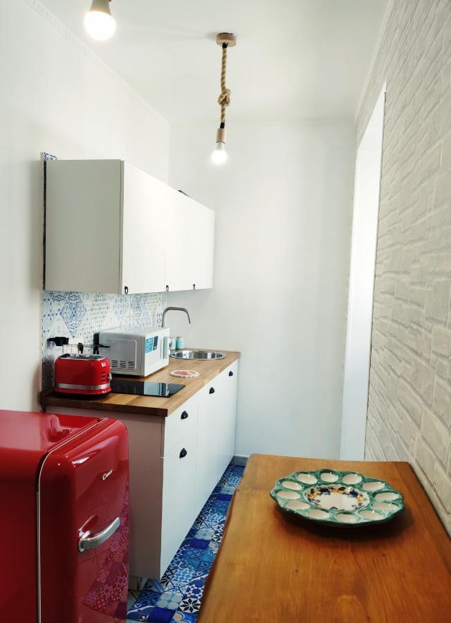 B&B Mediterranea Meta Luaran gambar
